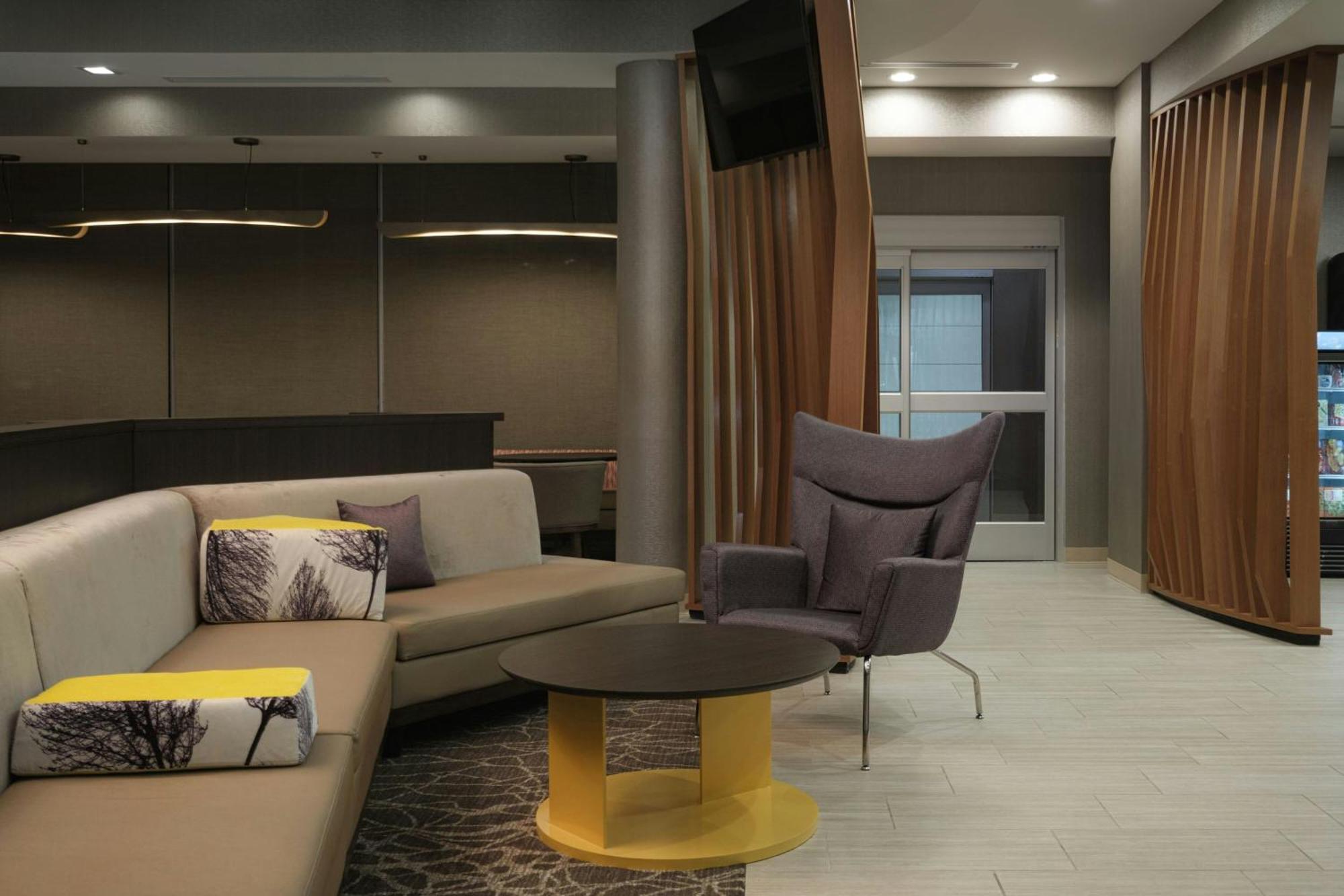 Springhill Suites By Marriott Lexington Frankfort Exterior photo
